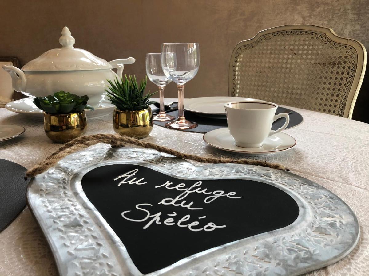 Au Refuge Du Speleo Bed & Breakfast โอตง ภายนอก รูปภาพ