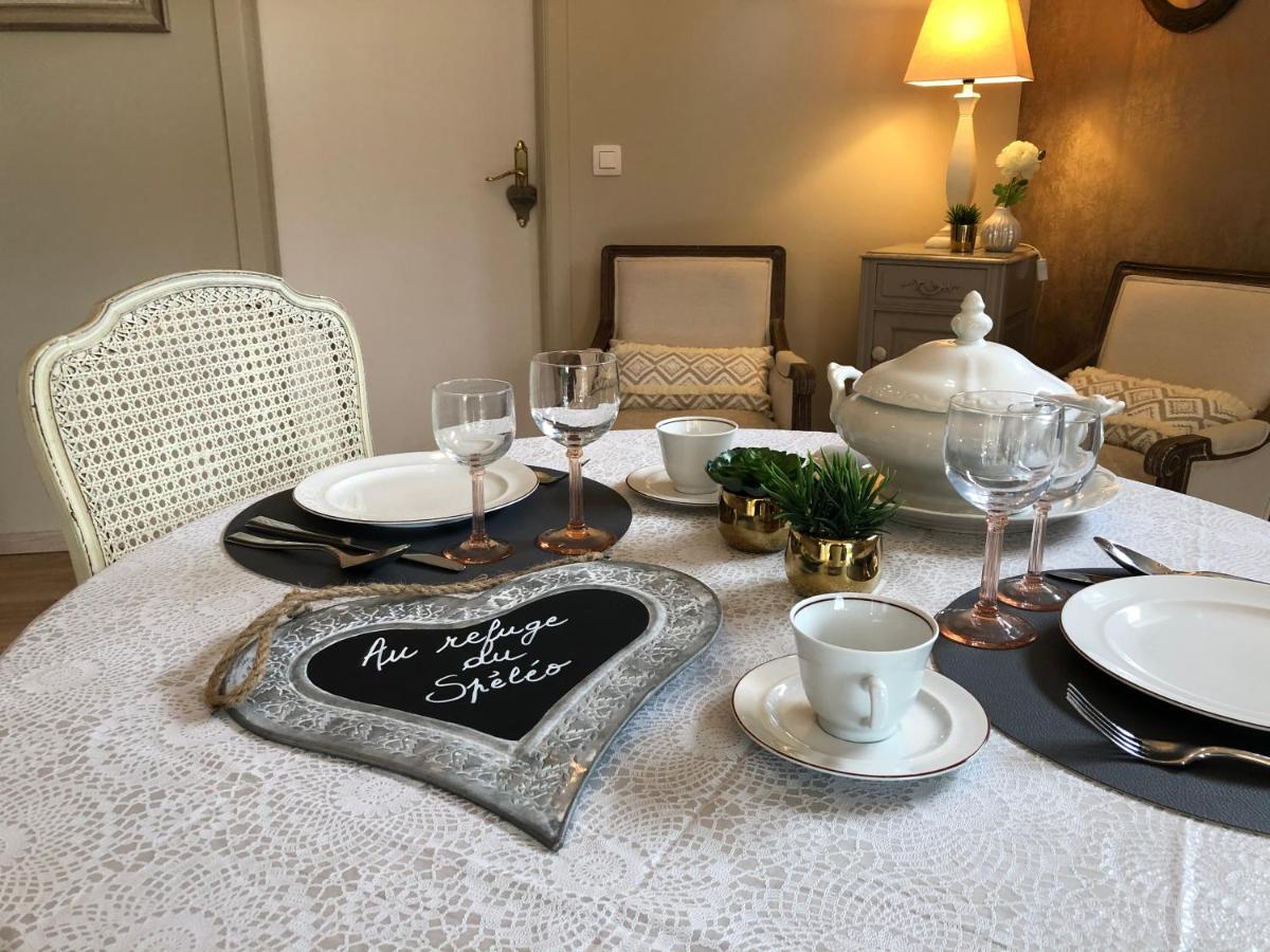 Au Refuge Du Speleo Bed & Breakfast โอตง ภายนอก รูปภาพ