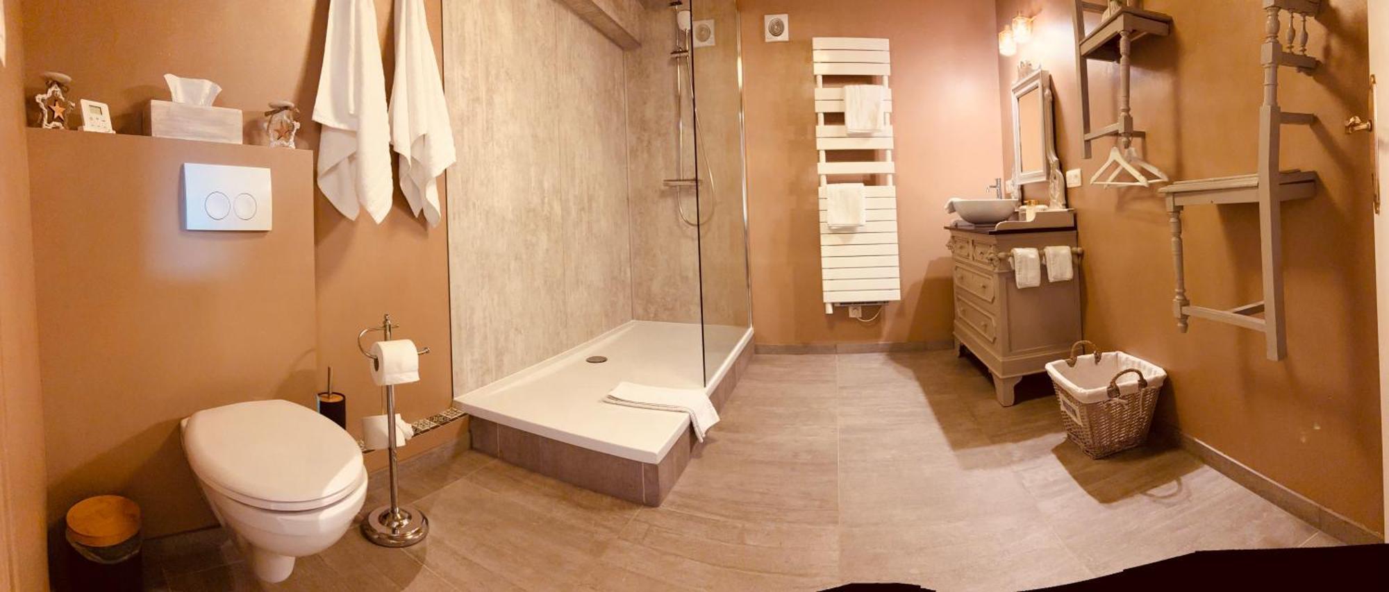 Au Refuge Du Speleo Bed & Breakfast โอตง ภายนอก รูปภาพ
